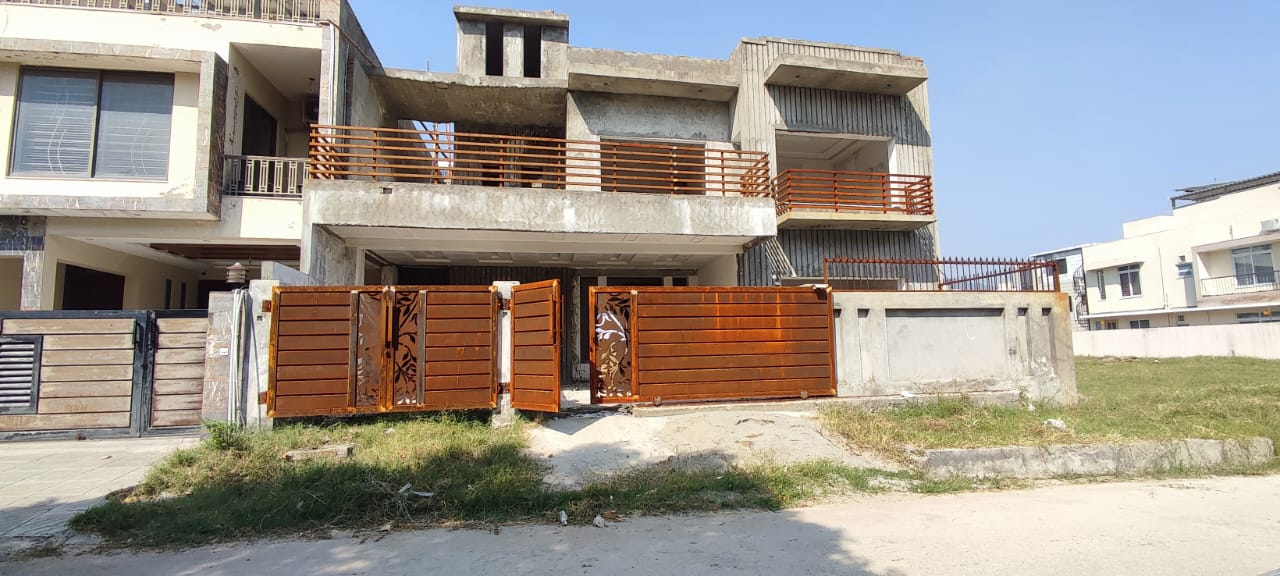 16 Marla Gray Structure Double Story House for Sale E-11/2 Islamabad