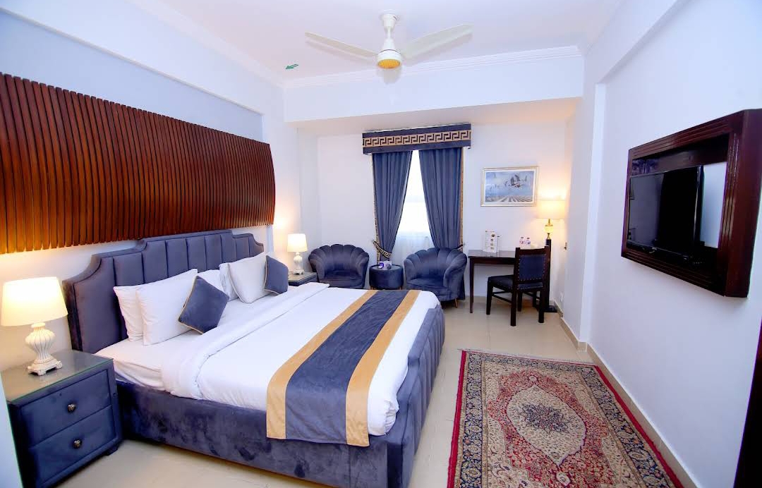 Advance booking is available in Lahore hotels at best location 1