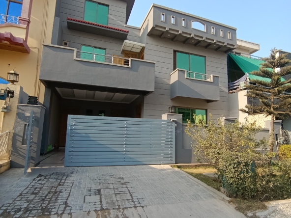 10 Marla Double Story House for Sale in E-11/1 Islamabad